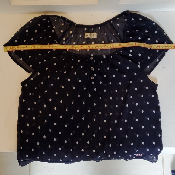 đź’™Hollister Polka-dot Blouse - Picture 8 of 14